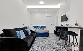 Pab60 -Crescenzago-Luxury Blue House